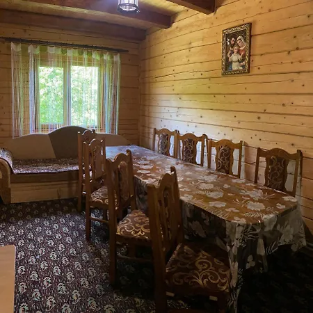 Appartamento славний гуцул & чани джакузі *